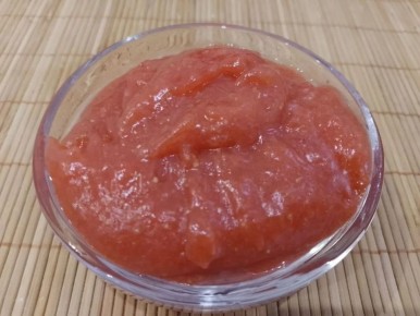 Нежный ягодный заварной крем на основе клубники — идеальная начинка для десертов