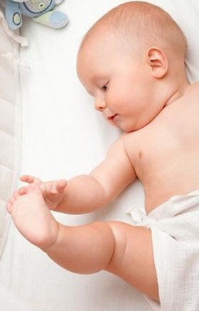 Как помочь новорожденным справиться с опрелостями: советы для родителей