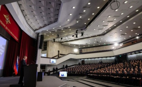 Путин акцентировал внимание на борьбе с экстремизмом перед выборами