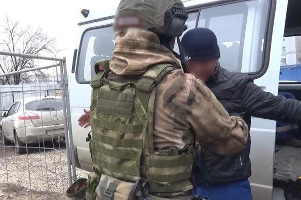 Сотрудники Росгвардии приняли участие в рейде по соблюдению миграционного законодательства в Липецкой области