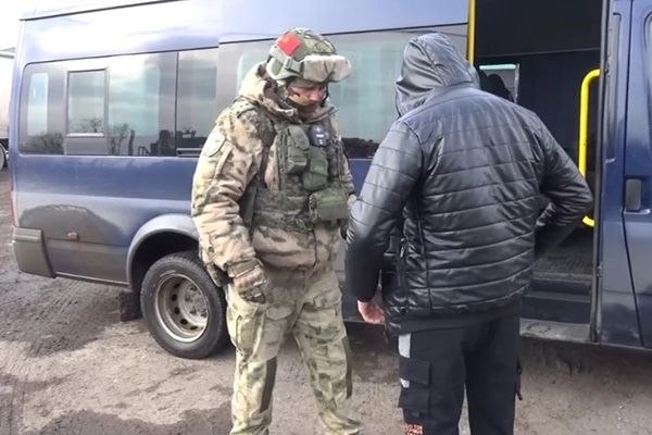 Сотрудники Росгвардии приняли участие в рейде по соблюдению миграционного законодательства в Липецкой области Сотрудники Росгвардии приняли участие в рейде по соблюдению миграционного законодательства в Липецкой области