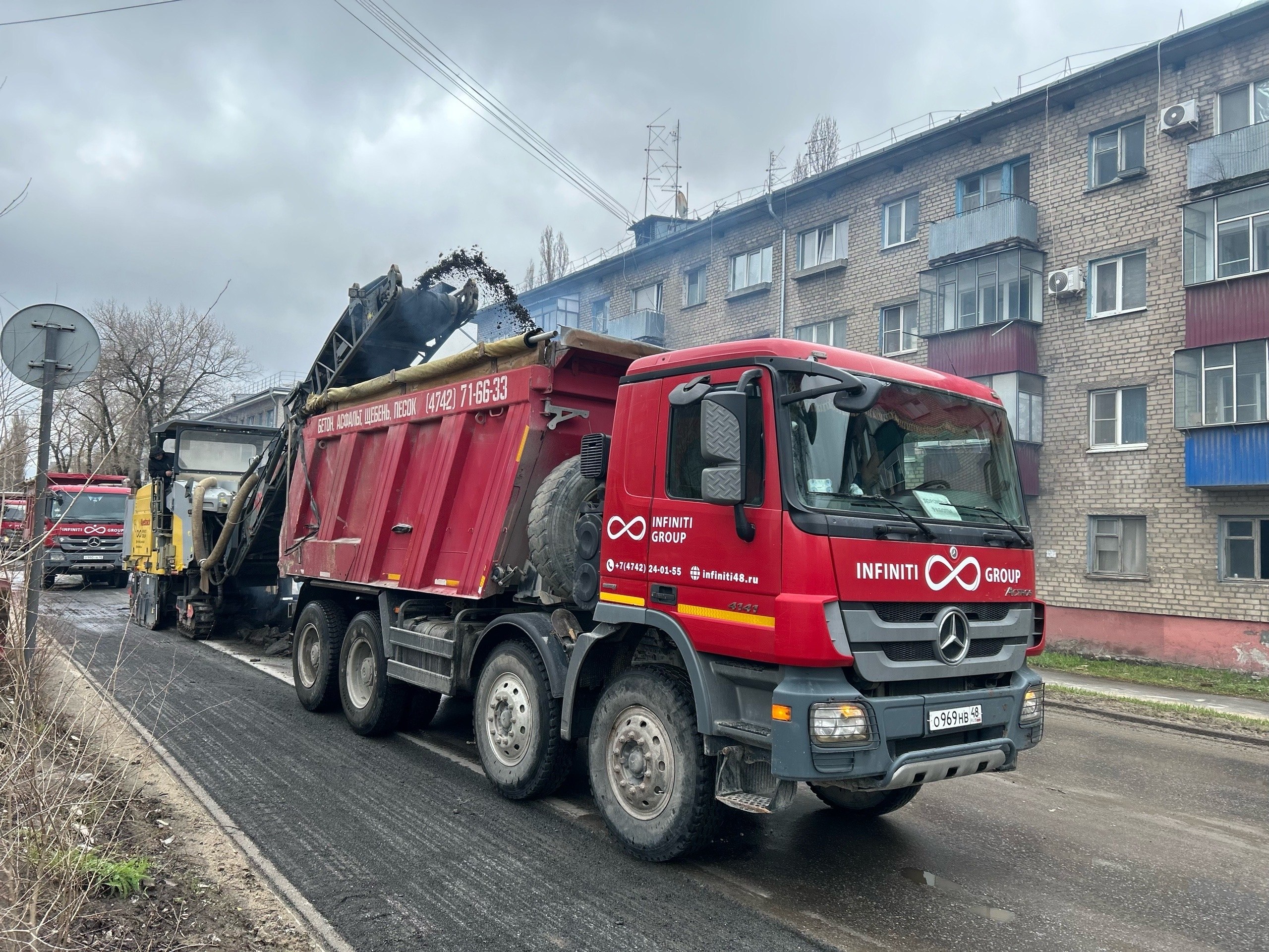 На улице Адмирала Макарова начались работы по обновлению дорожного покрытия На улице Адмирала Макарова начались работы по обновлению дорожного покрытия