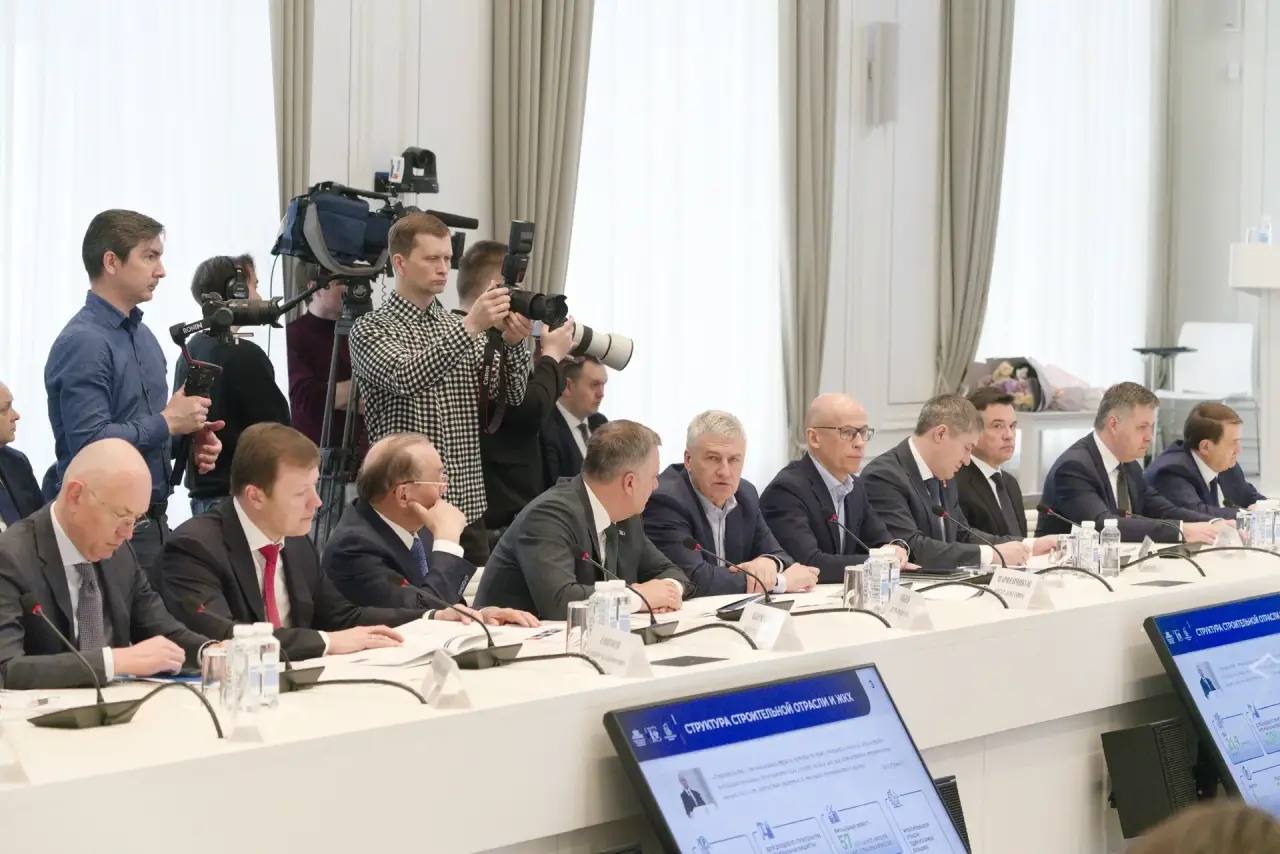 В Минстрое России подвели итоги работы строительного и жилищно-коммунального комплексов за 2025 год и обозначили стратегические приоритеты развития В Минстрое России подвели итоги работы строительного и жилищно-коммунального комплексов за 2025 год и обозначили стратегические приоритеты развития