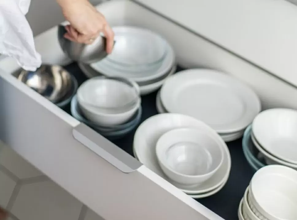 Как быстро навести порядок на кухне: простые шаги к блестящей чистоте