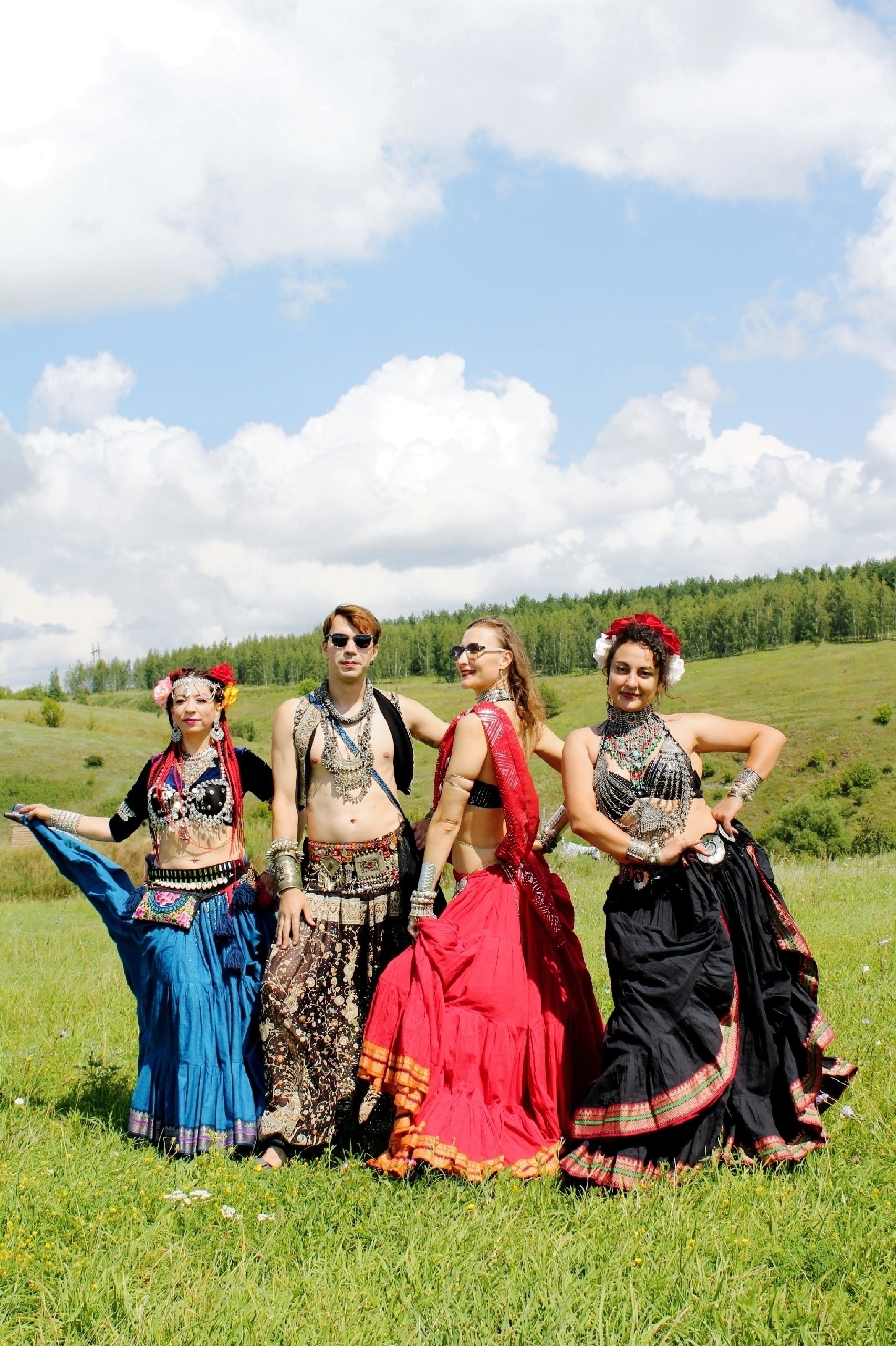 18 апреля магия танца оживает среди книжных стеллажей в Есенинке 18 апреля магия танца оживает среди книжных стеллажей в Есенинке