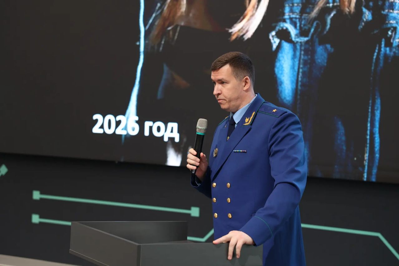 Сегодня, 9 апреля 2026 года, прокурор Липецкой области Геннадий Анисимов принял участие в проекте областного Совета депутатов «Правовая культура и юридическая грамотность населения Липецкой области»