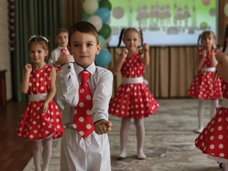 Юные таланты расцвели на фестивале «Родничок»