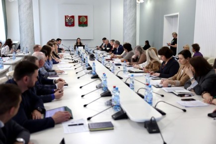 Более 40 вопросов депутаты облсовета направили главе региона