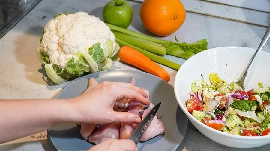 Как питание укрепляет иммунитет: советы врача-гастроэнтеролога