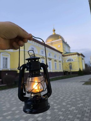 Благодатный огонь из Иерусалима находится в Липецке