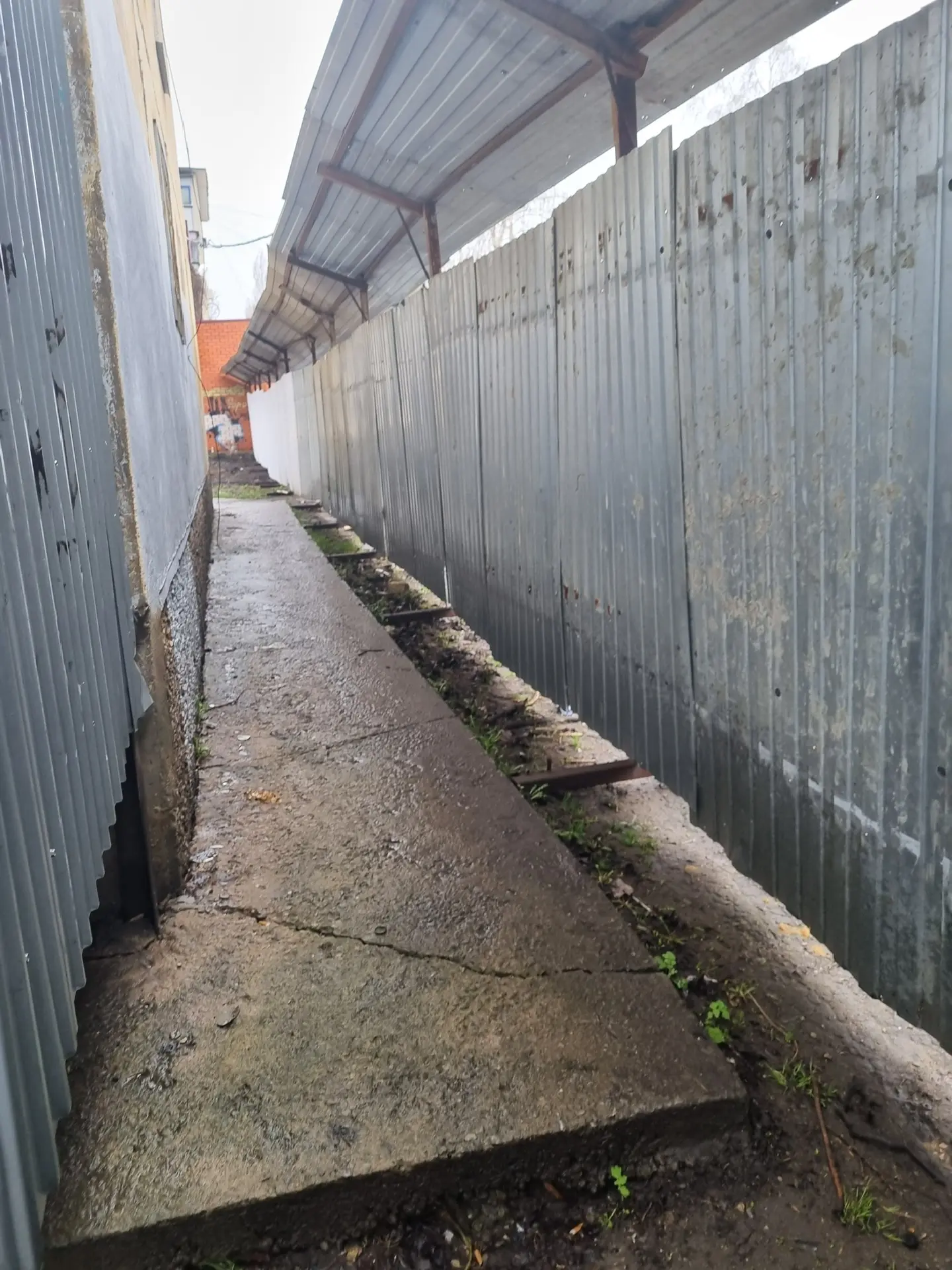 Вопросы застройки на Космонавтов обсудили с жителями Вопросы застройки на Космонавтов обсудили с жителями