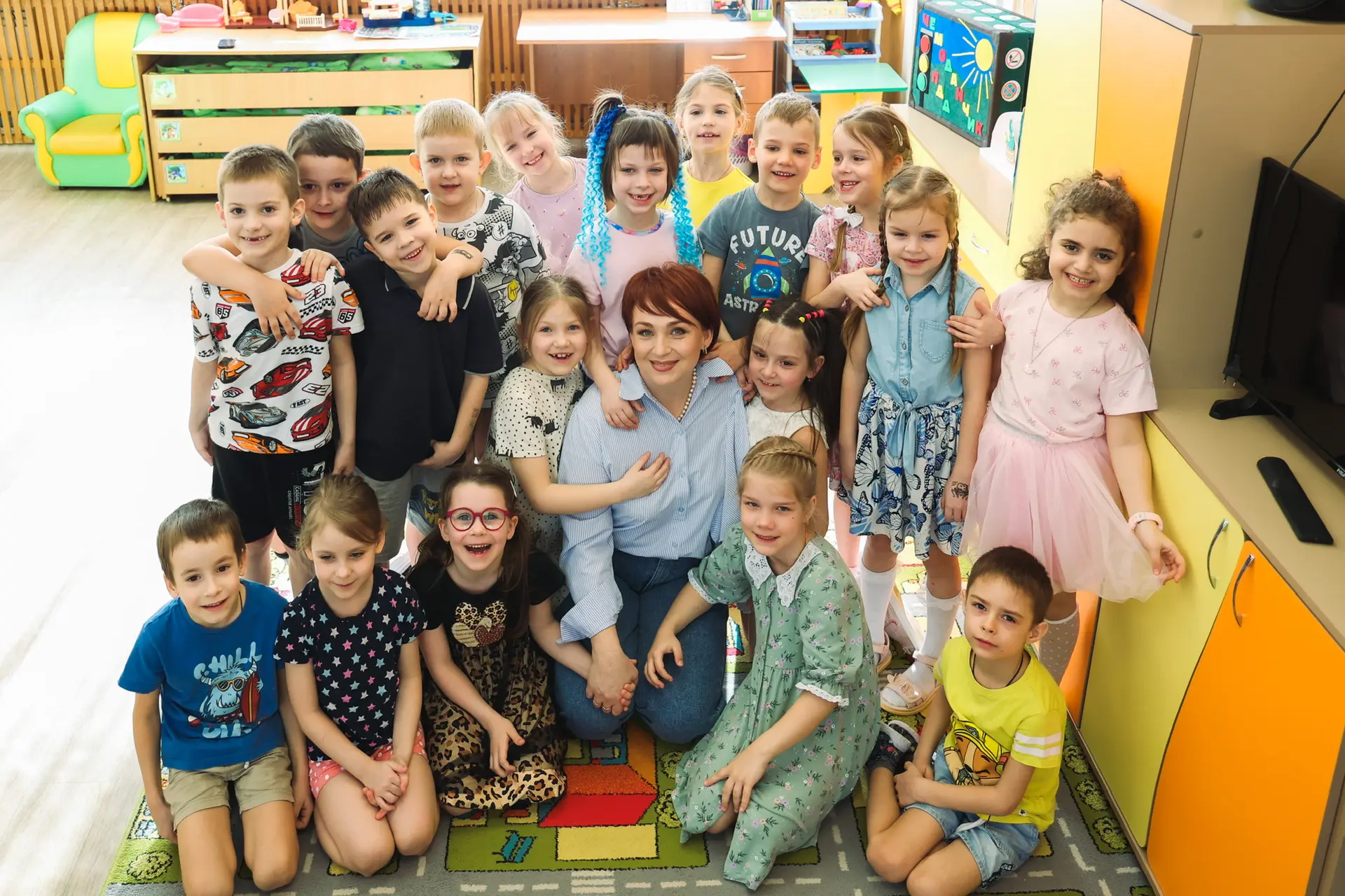 Игорь Артамонов: Обладательница очаровательной улыбки, мама троих сыновей, педагог по призванию Игорь Артамонов: Обладательница очаровательной улыбки, мама троих сыновей, педагог по призванию