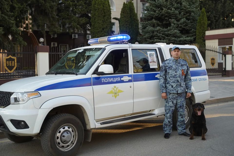#БессмертныйАвтополк. В Липецкой области сотрудники полиции присоединились к акции «Бессмертный автополк» В преддверии празднования Великой Победы сотрудники полиции присоединились к Всероссийской патриотической акции... #БессмертныйАвтополк. В Липецкой области сотрудники полиции присоединились к акции «Бессмертный автополк» В преддверии празднования Великой Победы сотрудники полиции присоединились к Всероссийской патриотической акции...
