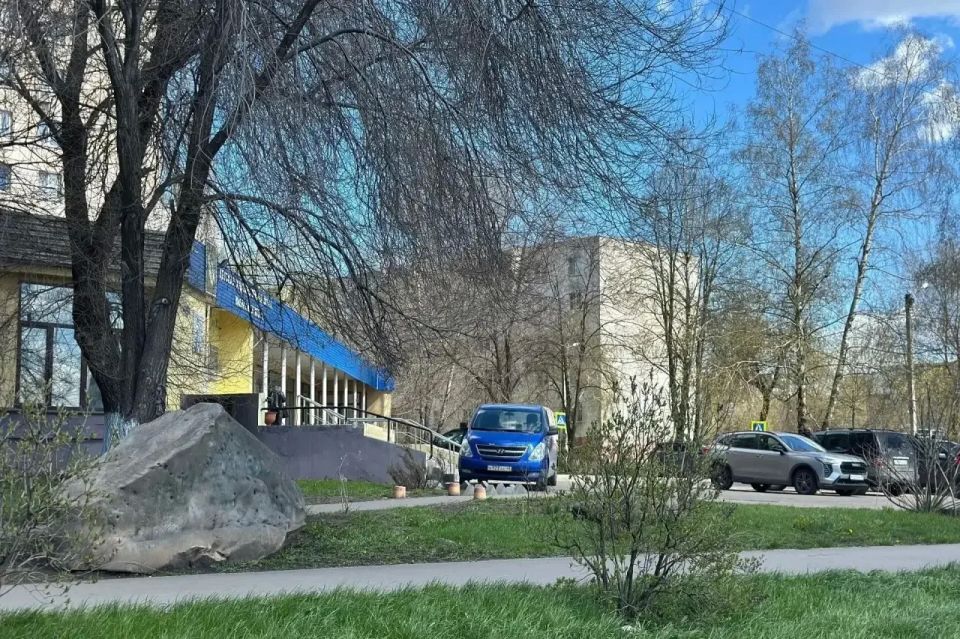 В этом году сотрудники «Липецкгорсвета» приступят к монтажу наружного освещения возле художественной школы №2 на улице Циолковского