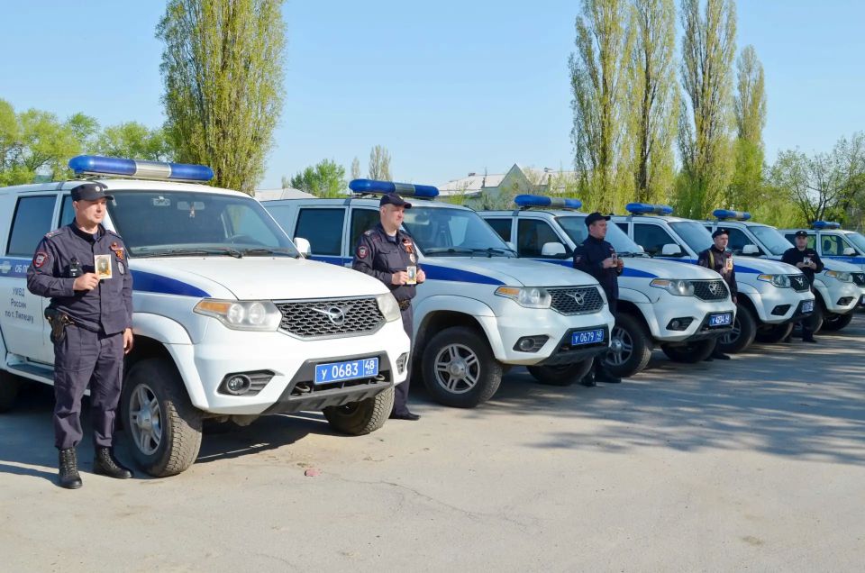 #БессмертныйАвтополк. В Липецкой области сотрудники полиции присоединились к акции «Бессмертный автополк» В преддверии празднования Великой Победы сотрудники полиции присоединились к Всероссийской патриотической акции... #БессмертныйАвтополк. В Липецкой области сотрудники полиции присоединились к акции «Бессмертный автополк» В преддверии празднования Великой Победы сотрудники полиции присоединились к Всероссийской патриотической акции...