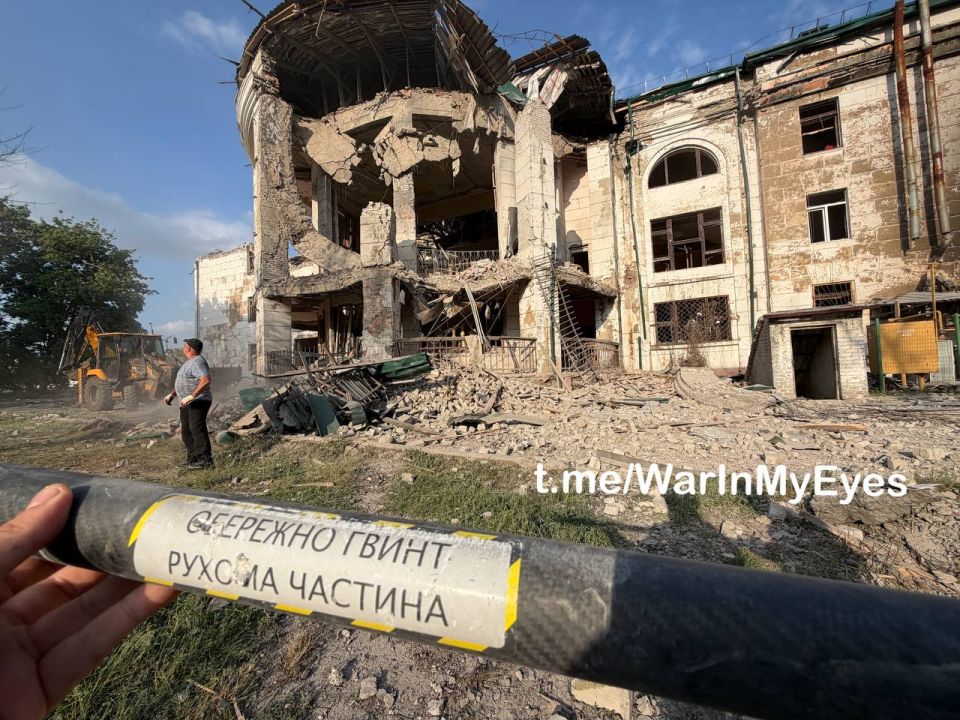 Донецк этой ночью также подвергся ударам украинских дронов Донецк этой ночью также подвергся ударам украинских дронов