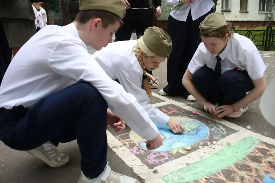В Липецке состоялся финал историко-патриотического квеста «Истоки», посвященный 81-й годовщине Победы В Липецке состоялся финал историко-патриотического квеста «Истоки», посвященный 81-й годовщине Победы