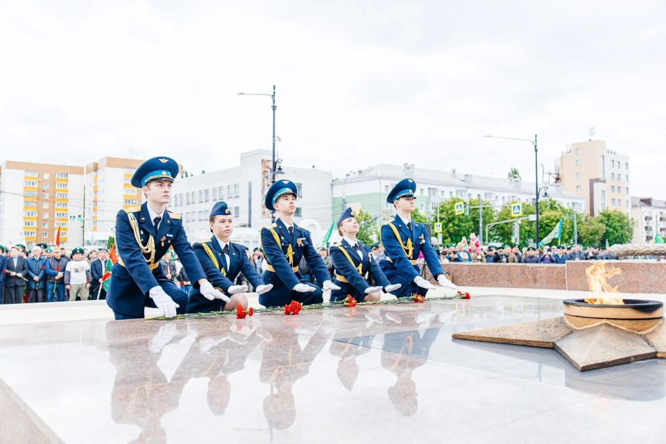 В Липецке отметили День пограничника В Липецке отметили День пограничника