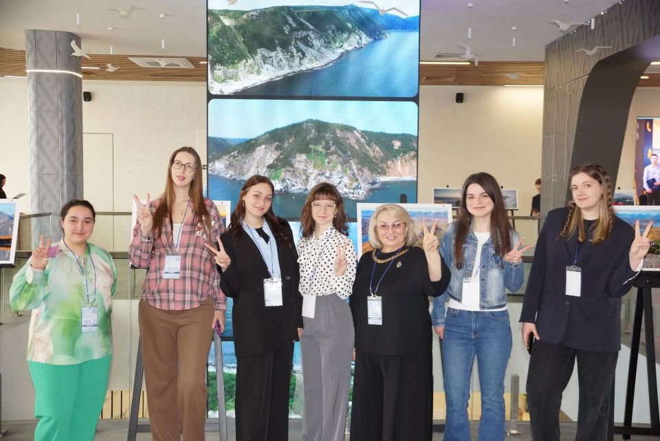 28-29 мая 2026 года в городе Магадане проходит Межрегиональный Форум молодежных парламентов «Единство молодежи Дальнего Востока», приуроченный к 20-летию молодежного парламентаризма в Магаданской области 28-29 мая 2026 года в городе Магадане проходит Межрегиональный Форум молодежных парламентов «Единство молодежи Дальнего Востока», приуроченный к 20-летию молодежного парламентаризма в Магаданской области