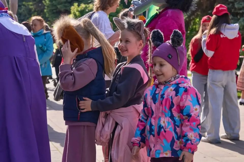 Праздник «Сказка в городе» подарил липчанам и их малышам незабываемый праздник Праздник «Сказка в городе» подарил липчанам и их малышам незабываемый праздник