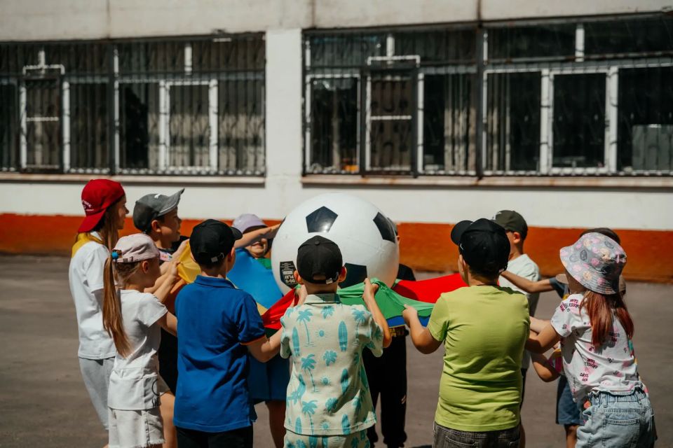 Полицейские и общественники продолжают реализацию социально-ориентированного проекта «Живой город» в общеобразовательных школах Липецка Полицейские и общественники продолжают реализацию социально-ориентированного проекта «Живой город» в общеобразовательных школах Липецка