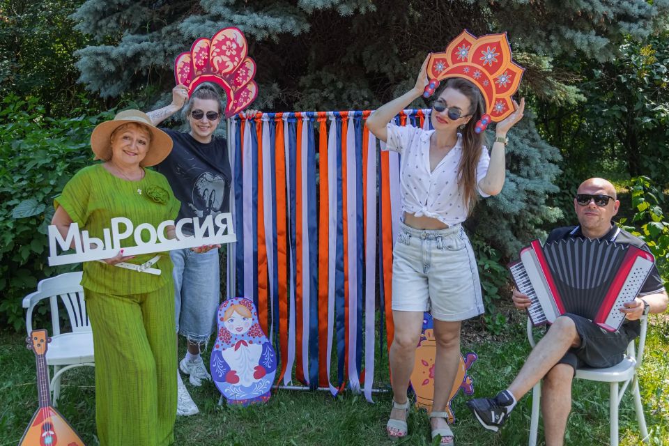 Огромную ярмарку развернули в самом центре Липецка Огромную ярмарку развернули в самом центре Липецка