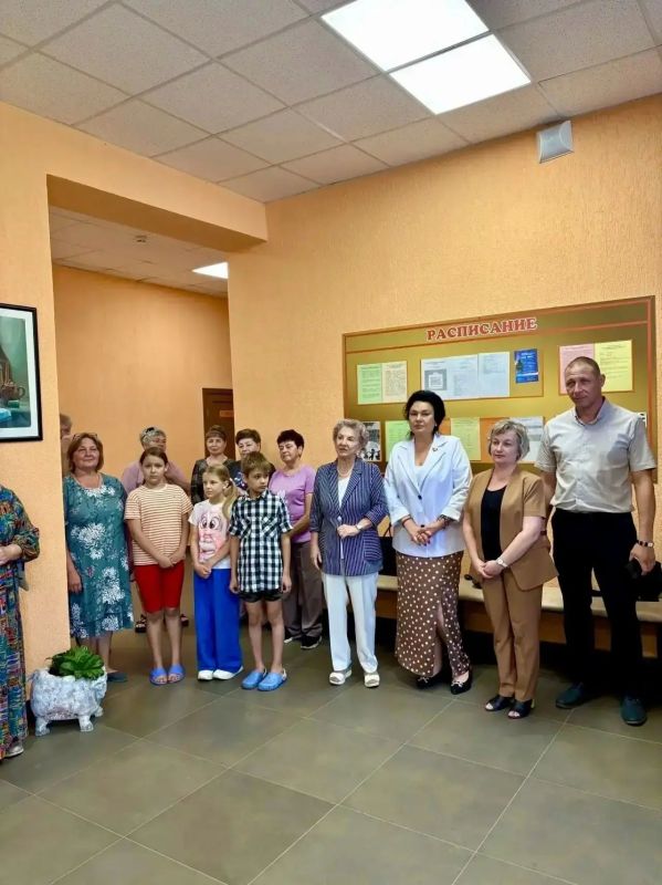 В Жёлтых Песках открылась новая библиотека В Жёлтых Песках открылась новая библиотека
