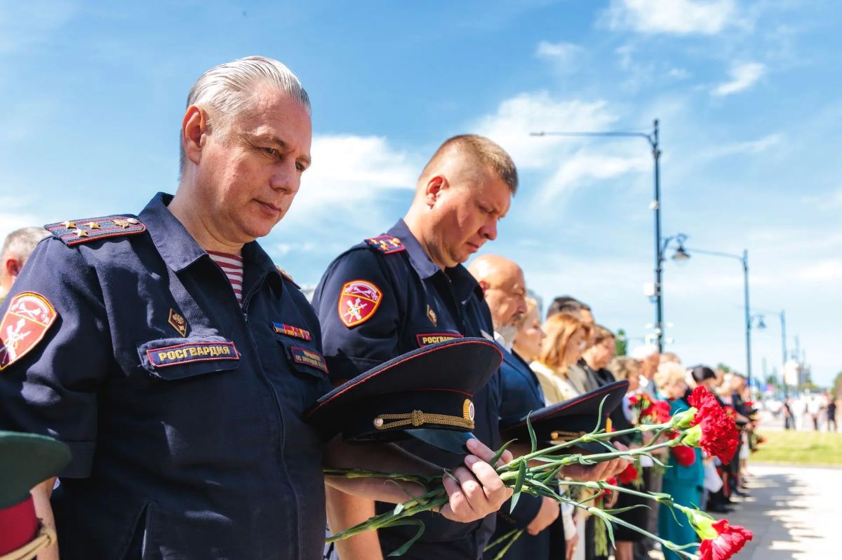 В День памяти и скорби Липецк вспоминает героев Великой Отечественной В День памяти и скорби Липецк вспоминает героев Великой Отечественной