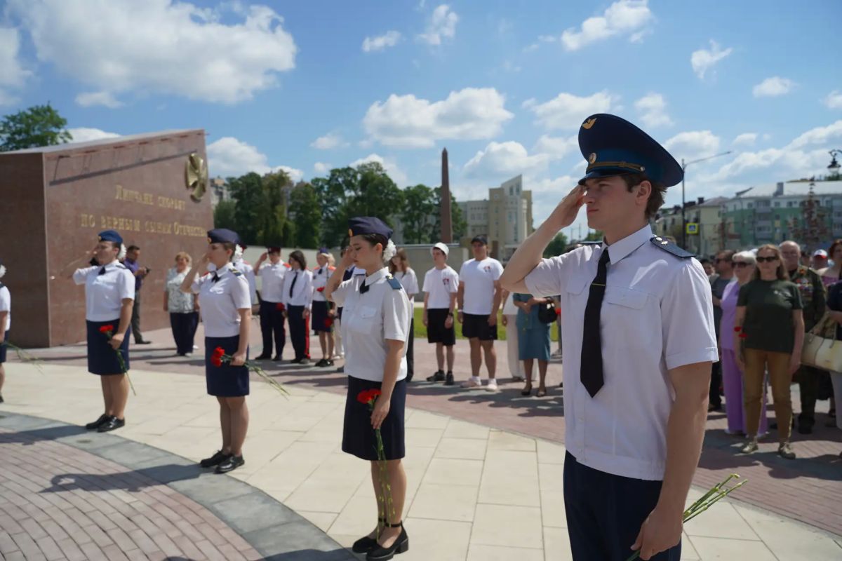 Сотрудники полиции приняли участие в митинге в честь Дня ветеранов боевых действий Сотрудники полиции приняли участие в митинге в честь Дня ветеранов боевых действий