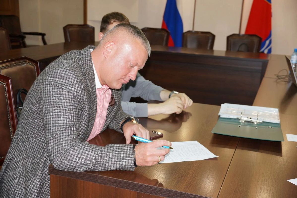 В региональном избиркоме приняты первые документы от кандидата в депутаты Госдумы В региональном избиркоме приняты первые документы от кандидата в депутаты Госдумы
