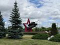 Участок трубы провалился на дороге у памятника Танкистам в Липецке