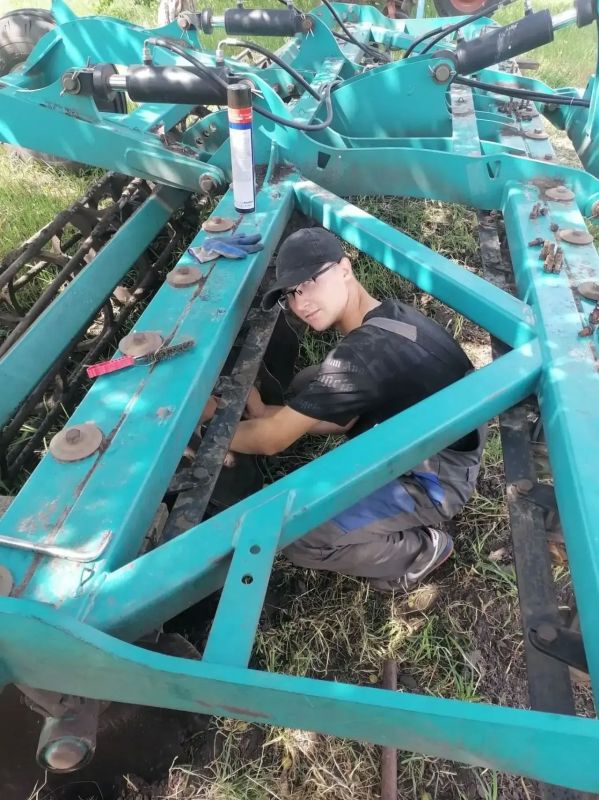 Студенты Елецкого колледжа инновационных технологий проводят лето с пользой — выходят на работу по профессии Студенты Елецкого колледжа инновационных технологий проводят лето с пользой — выходят на работу по профессии