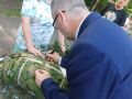 Ленточку с пожеланием победы бойцам СВО вплел в масксеть мэр Липецка Михаил Щербаков
