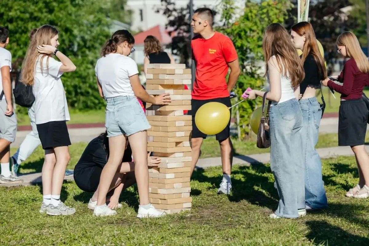 В это воскресенье «Липецкое городище» превратилось в центр притяжения молодежи В это воскресенье «Липецкое городище» превратилось в центр притяжения молодежи