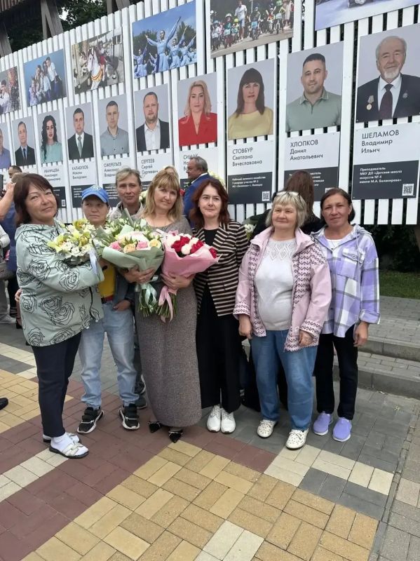 Сотрудница «Зеленхоза» Светлана Стовбур на городской Доске почёта Сотрудница «Зеленхоза» Светлана Стовбур на городской Доске почёта