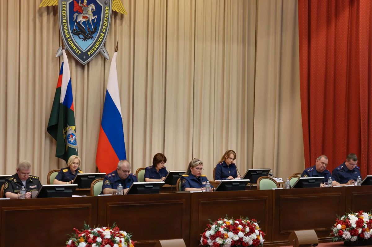 Председатель СК России провел оперативное совещание по вопросам реагирования территориальных следственных органов на факты ненадлежащего обеспечения граждан медикаментами Председатель СК России провел оперативное совещание по вопросам реагирования территориальных следственных органов на факты ненадлежащего обеспечения граждан медикаментами