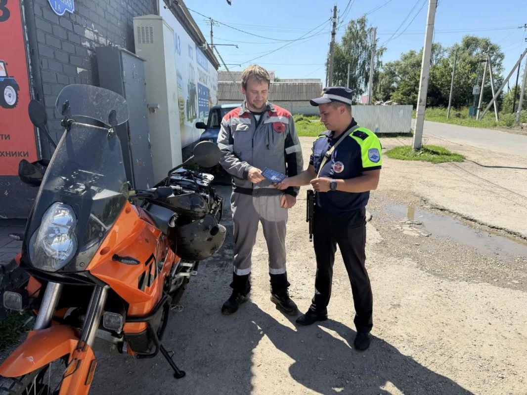 В Липецкой области автоинспекторы напоминают жителям региона о повышенной опасности мототехники В Липецкой области автоинспекторы напоминают жителям региона о повышенной опасности мототехники