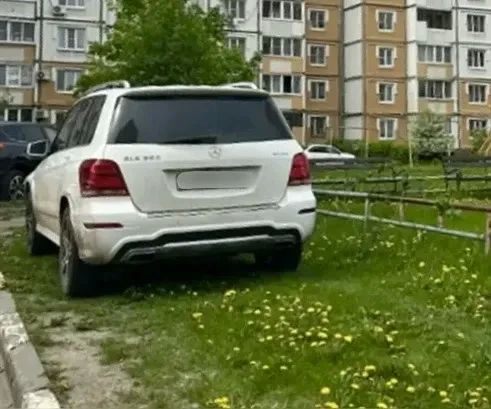 73 парковки на газонах в Липецке обнаружили комплексы видеофиксации 73 парковки на газонах в Липецке обнаружили комплексы видеофиксации