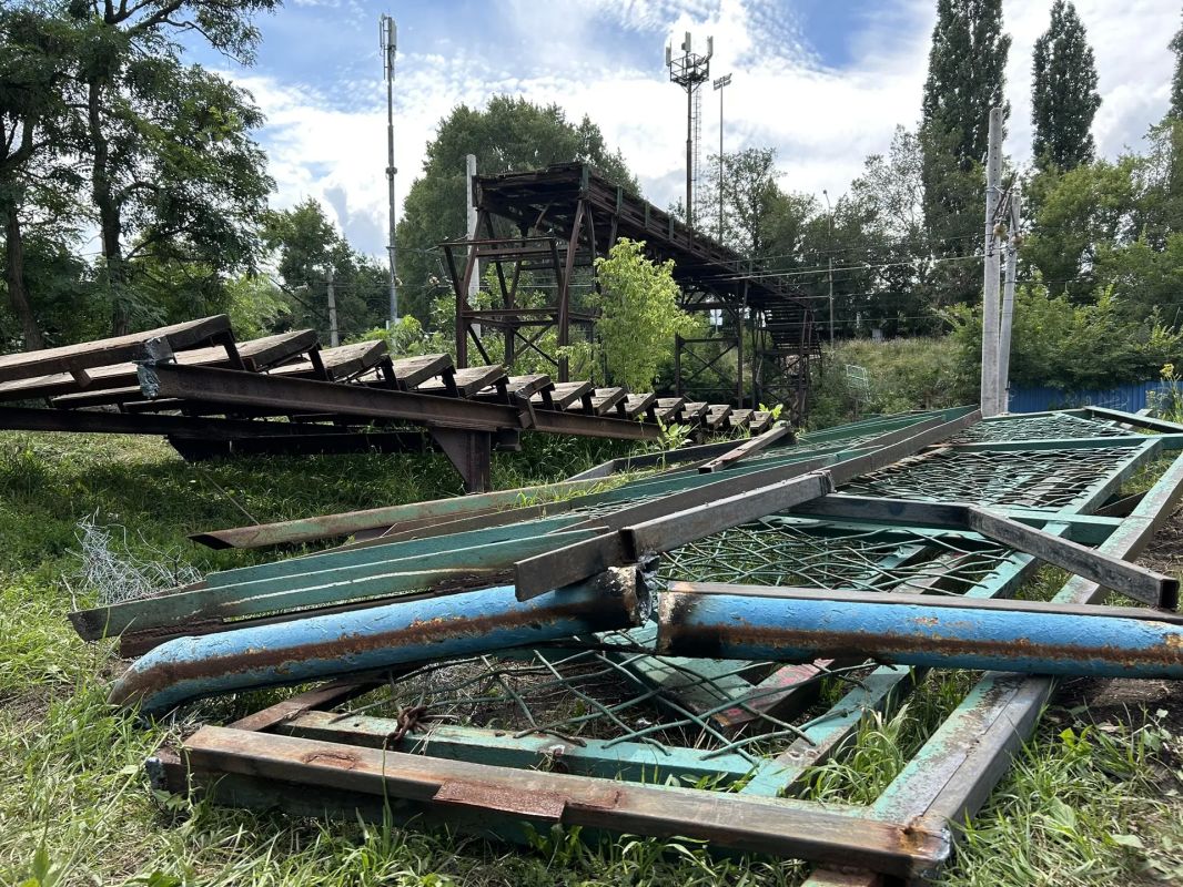 На мосту «Стагдок» начались демонтажные работы На мосту «Стагдок» начались демонтажные работы
