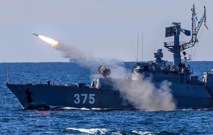 Евгения Уваркина: С Днём Военно-морского флота! Евгения Уваркина: С Днём Военно-морского флота!