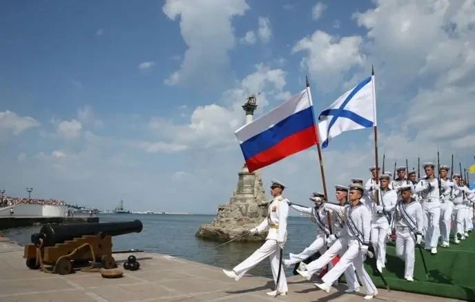 Евгения Уваркина: С Днём Военно-морского флота! Евгения Уваркина: С Днём Военно-морского флота!