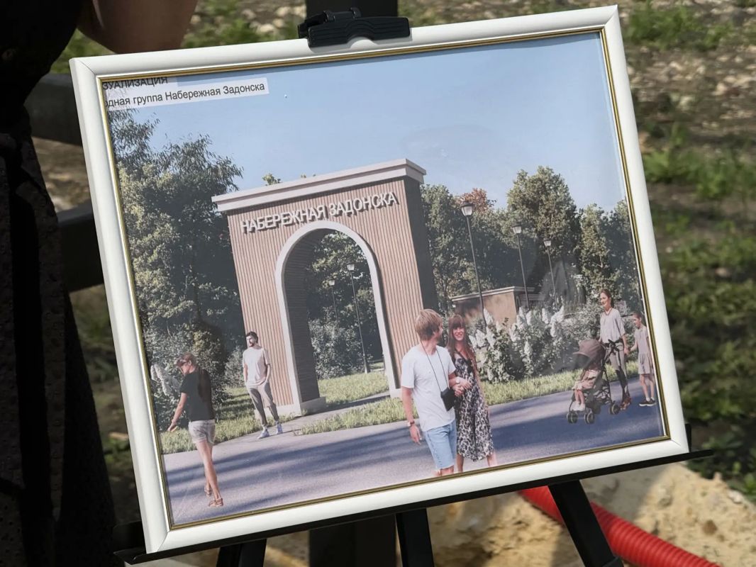 Металлическая почтовая марка ростом с человека, памятник бирючку и будка городового появятся в новом общественном пространстве «Тифлисский тракт» в Задонске Металлическая почтовая марка ростом с человека, памятник бирючку и будка городового появятся в новом общественном пространстве «Тифлисский тракт» в Задонске