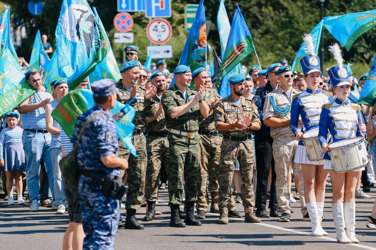 Михаил Щербаков: Сегодня День Воздушно-десантных войск Михаил Щербаков: Сегодня День Воздушно-десантных войск