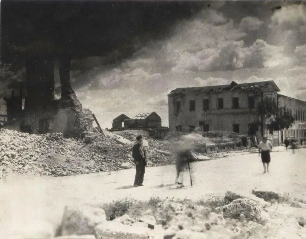 В этот день 83 года назад, 5 августа 1943 года, немцы нанесли последний авиаудар по Ельцу В этот день 83 года назад, 5 августа 1943 года, немцы нанесли последний авиаудар по Ельцу
