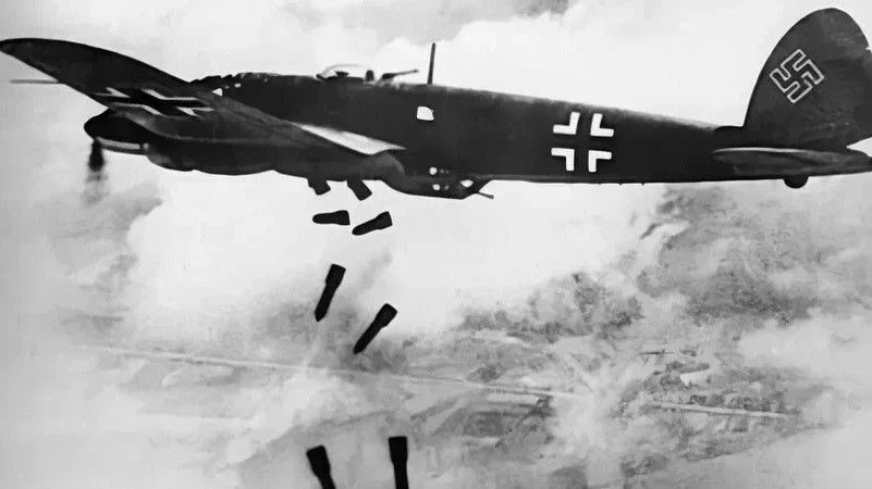 В этот день 83 года назад, 5 августа 1943 года, немцы нанесли последний авиаудар по Ельцу