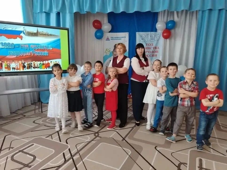 Рамиля Артемова: "Быть воспитателем – значит каждый день дарить детям свою душу" Рамиля Артемова: "Быть воспитателем – значит каждый день дарить детям свою душу"