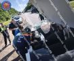 Водителя из искорёженного «Фольксвагена» доставали спасатели