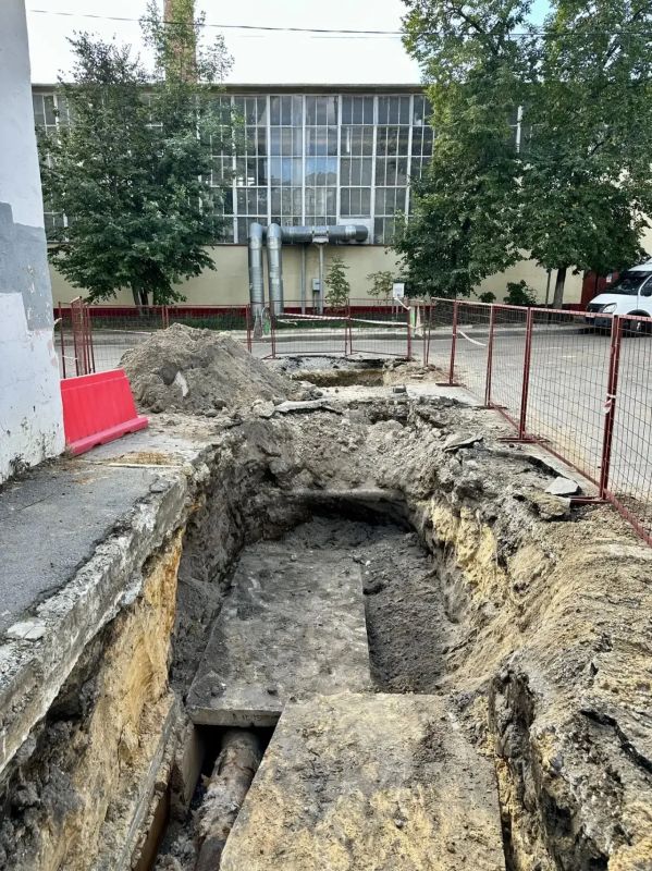 Михаил Щербаков: С утра выехал на раскопки на улице Льва Толстого и на пересечение улиц Гагарина и Шкатова Михаил Щербаков: С утра выехал на раскопки на улице Льва Толстого и на пересечение улиц Гагарина и Шкатова