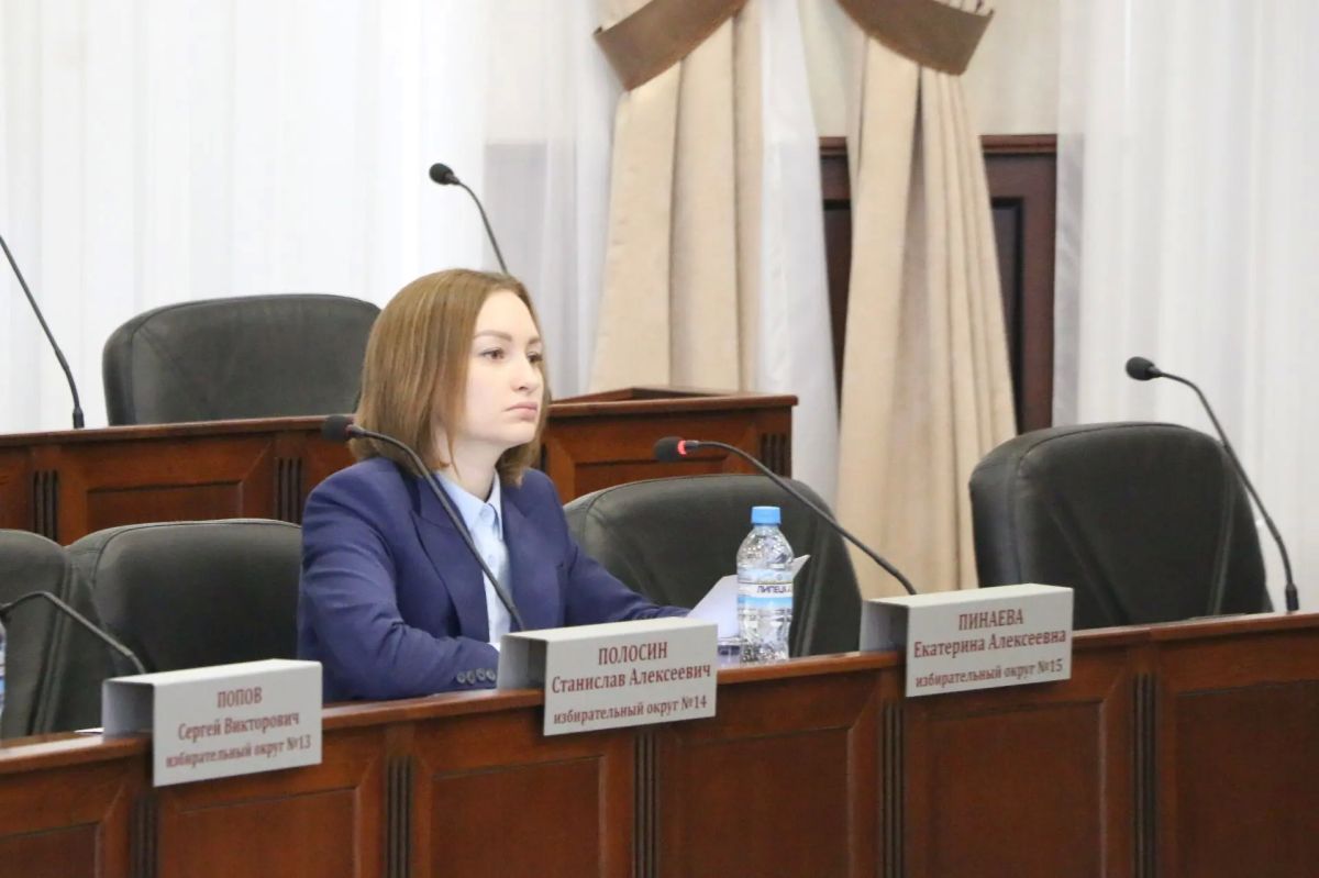 Снос аварийного жилья, установка пандусов, работа с управляющими компаниями: департамент ЖКХ отчитался в горсовете Снос аварийного жилья, установка пандусов, работа с управляющими компаниями: департамент ЖКХ отчитался в горсовете