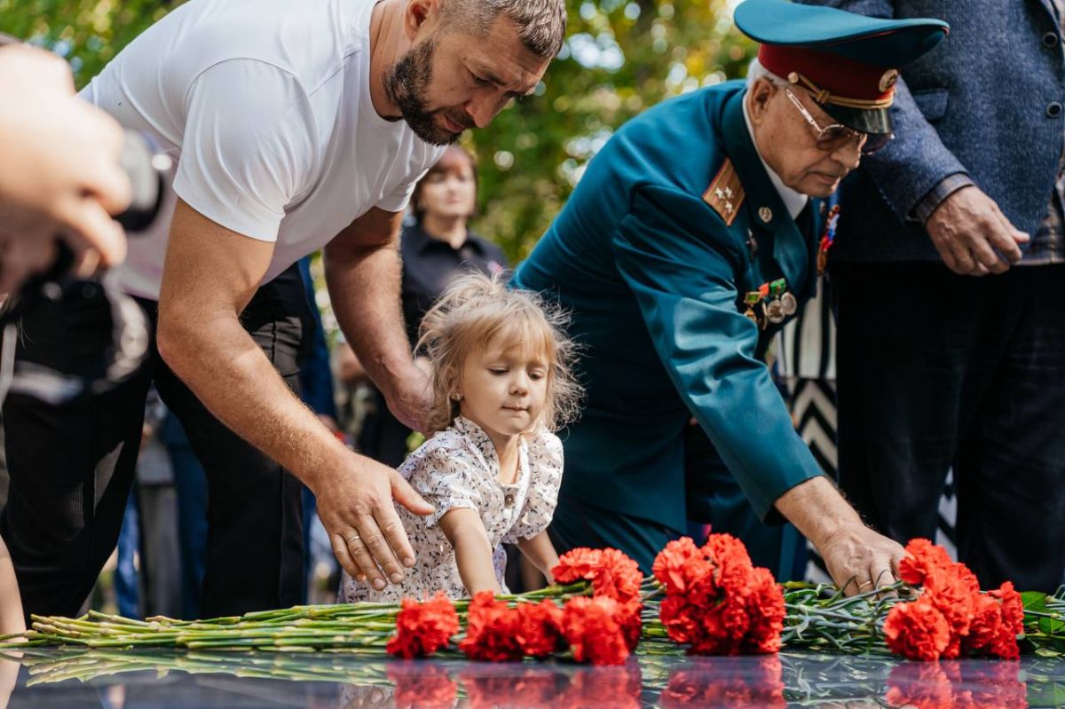 Сегодня, в День солидарности в борьбе с терроризмом, почтили память жертв террористических актов Сегодня, в День солидарности в борьбе с терроризмом, почтили память жертв террористических актов
